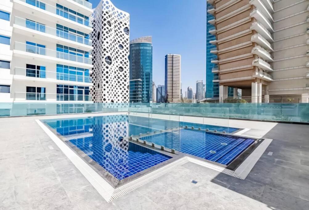 شقة Specious Pool View One Bed